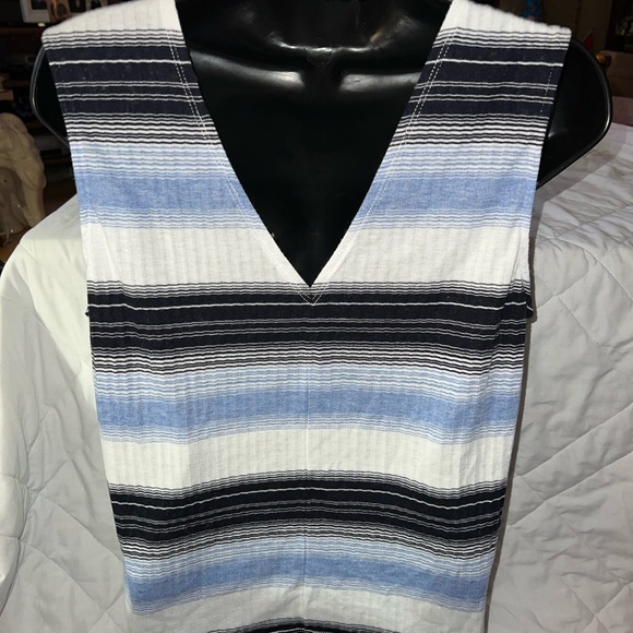 Laundry By Shelli Segal Halter Tank Top - Picture 4 of 9